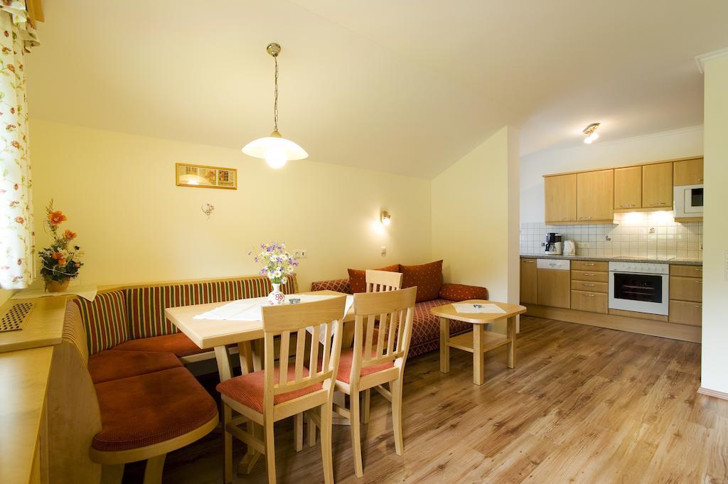 Ferienwohnung Kleinellmauhof Großarl Zimmer foto